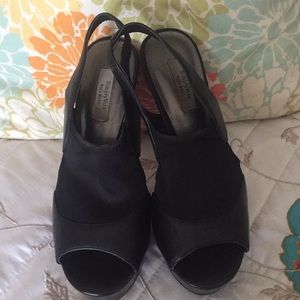 Simply Vera platform sandals